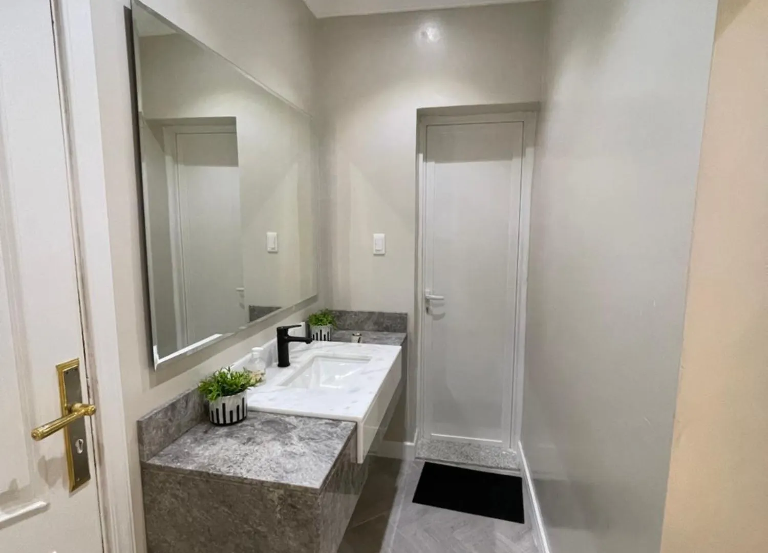 Ejarat One Apartment Dammam